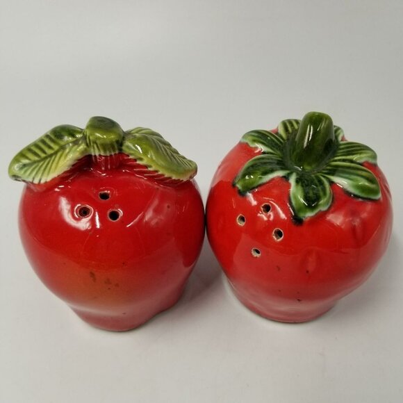 Vintage Novelty Salt & Pepper Shakers Set Strawberry Red Green Ceramic Stoppers - Picture 1 of 6